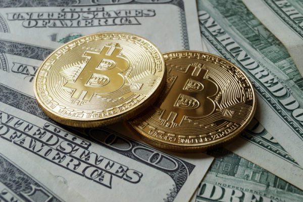 Analyst: Crypto Markets Will Plunge After Bitcoin (BTC) Begins Making Bigger Moves