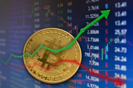 Bitcoin Price Nears Key Decision Point as Bulls and Bears Battle for Control