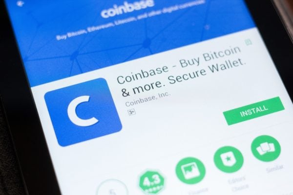 Coinbase App Downloads Have Dropped, but Interest in Cryptos Isn’t Waning